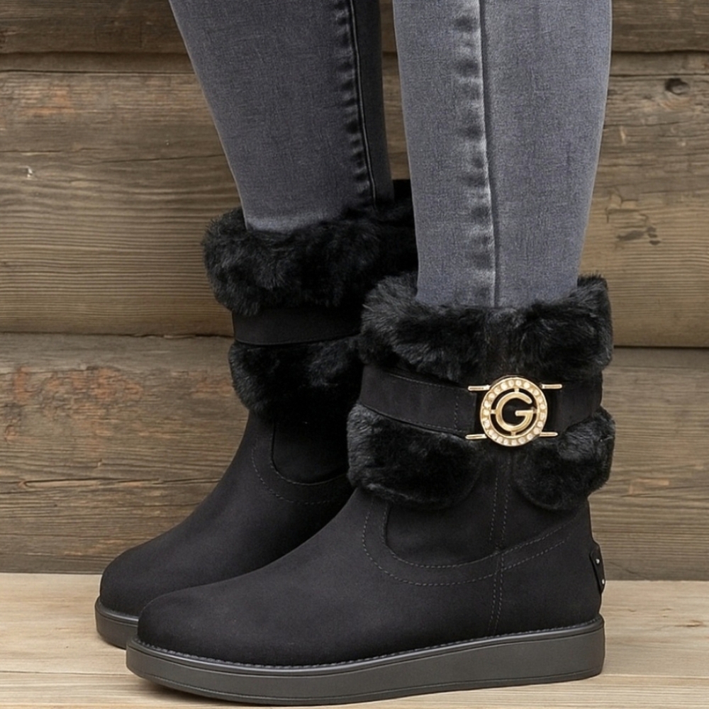 GBG Los Angeles NEW!! Alstyn Cozy Glam Chic, Warm, Faux Fur Winter Bootie 7M